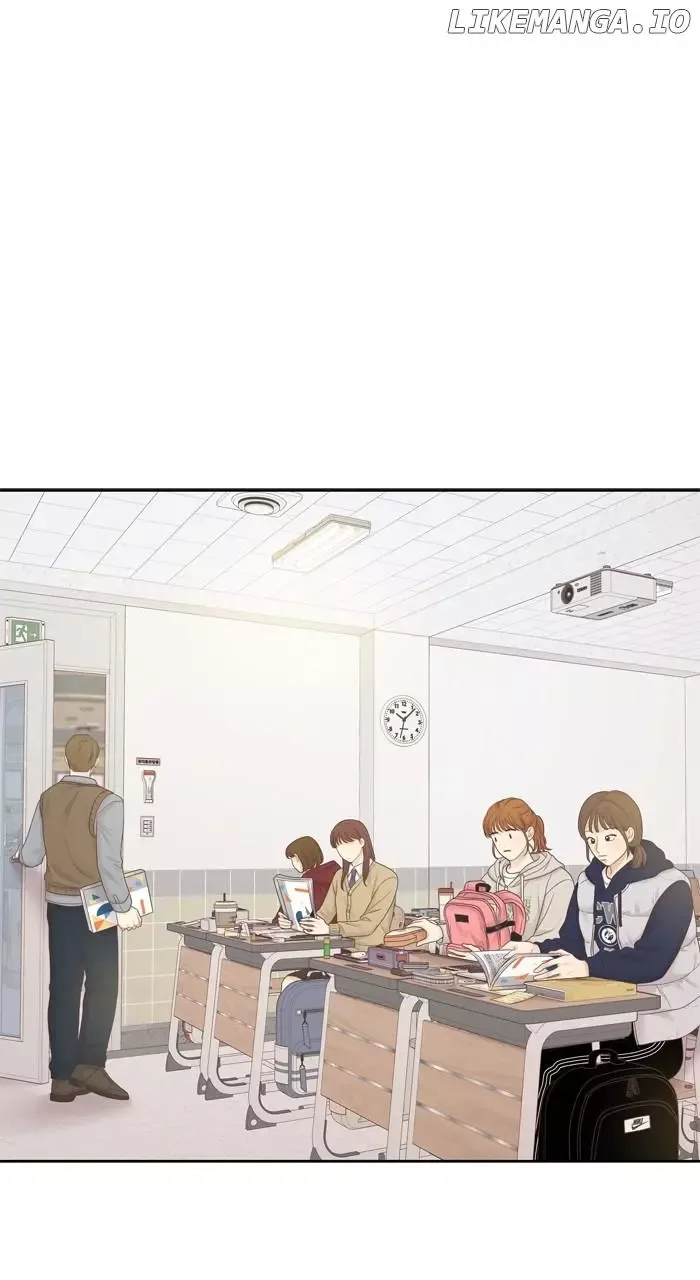Girl's World Chapter 440 page 1