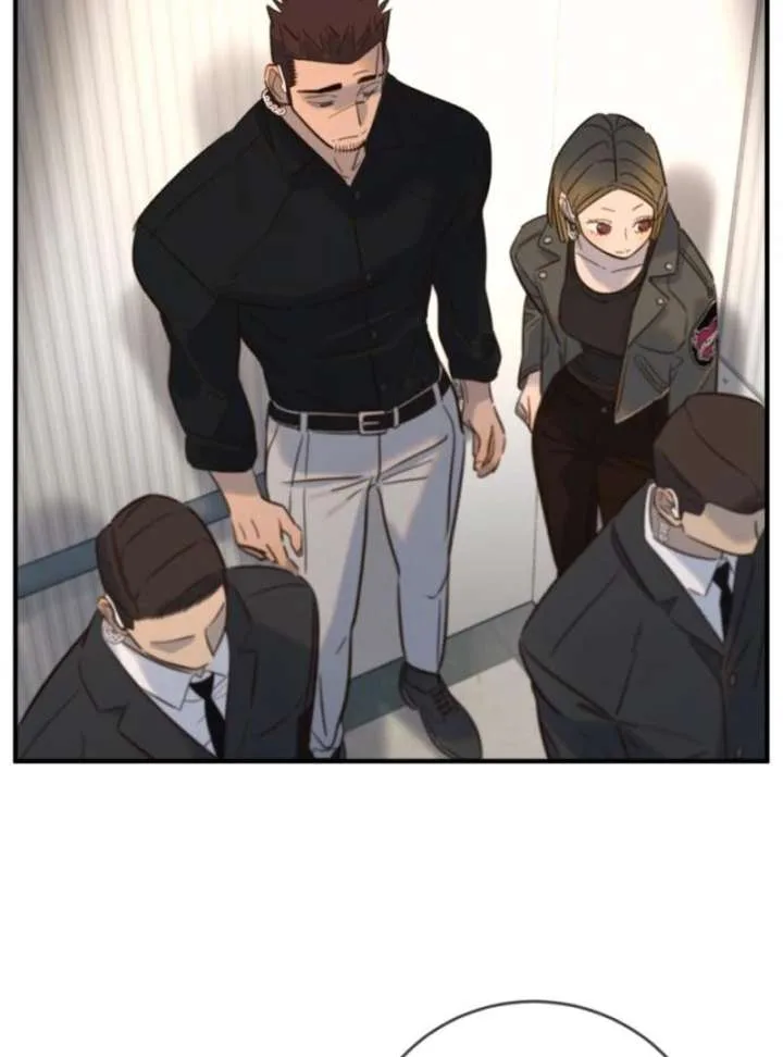 Everyone Loves Her Chapter 18 page 33