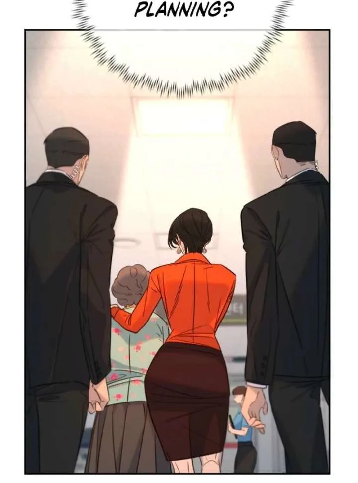 Everyone Loves Her Chapter 28 page 24